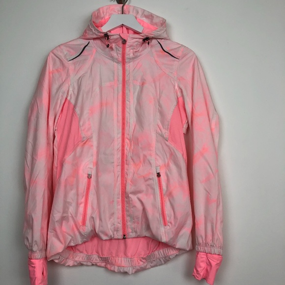 lululemon athletica Jackets & Blazers - Lululemon Downtime Jacket RARE